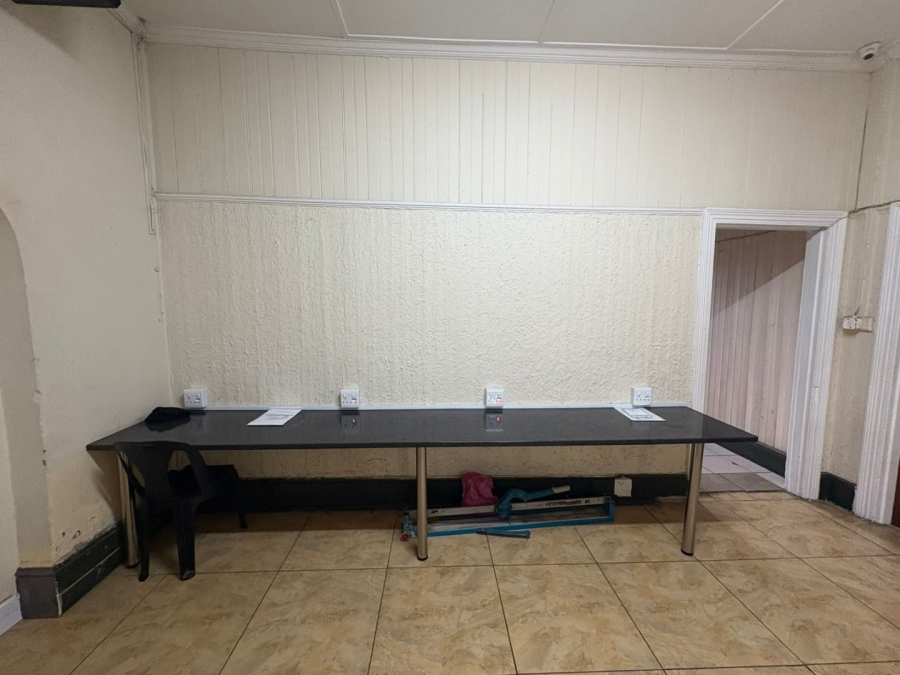 10 Bedroom Property for Sale in Quigney Eastern Cape